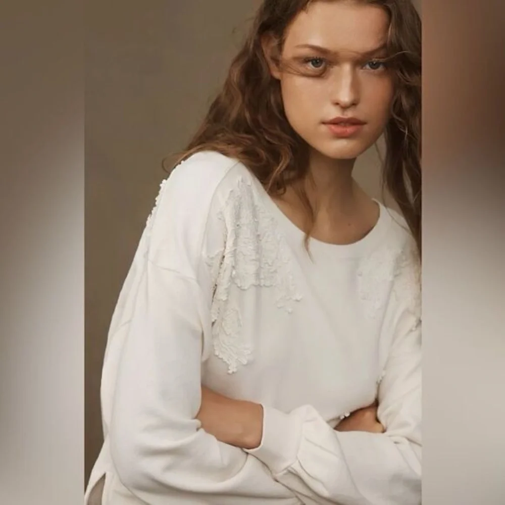 Anthropologie Crochet Appliqué Pullover Sweatshirt in Ivory Size Small
